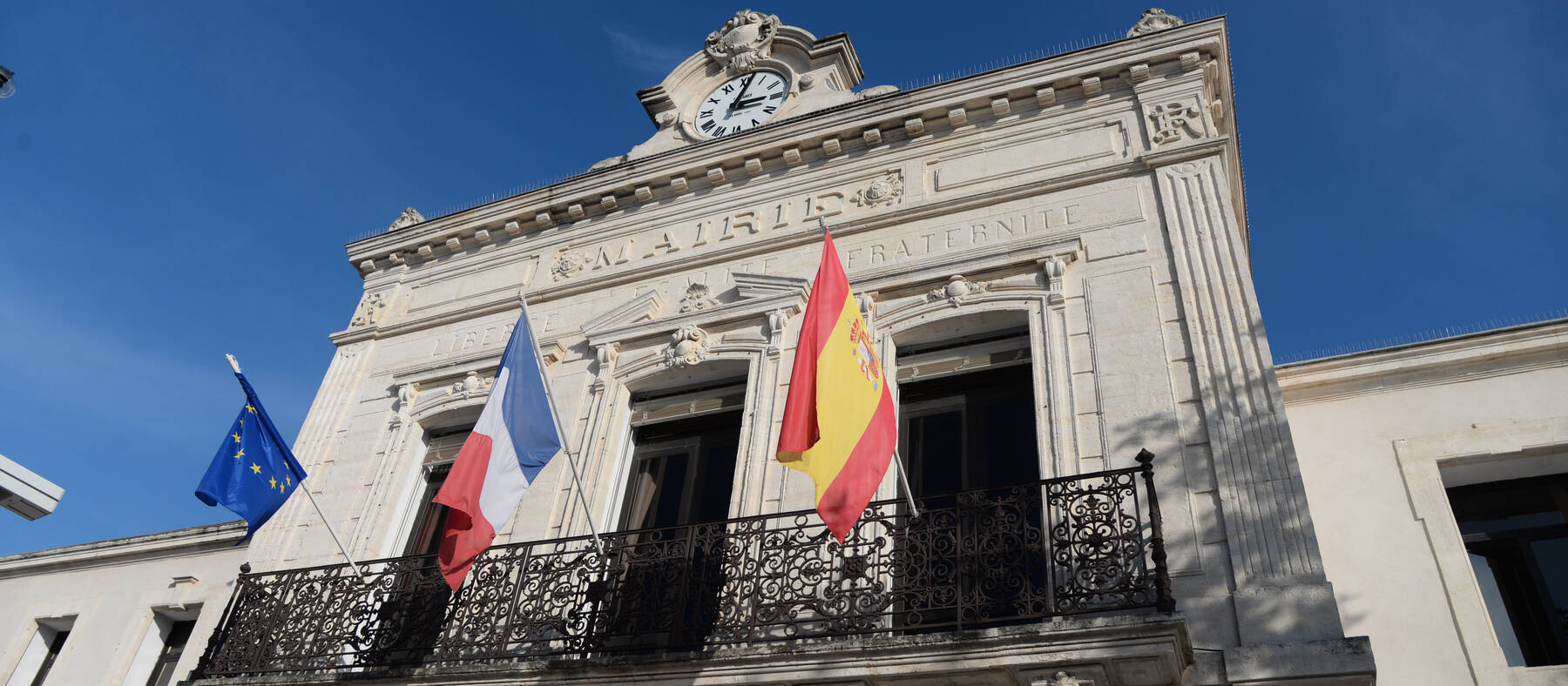 mairie.jpg -