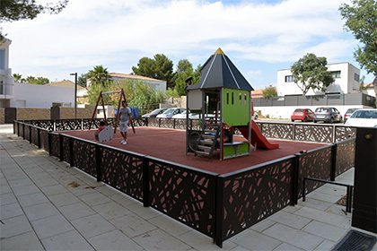 decouvrir-Aire-jeux-Pinede.jpg decouvrir Aire jeux Pinede